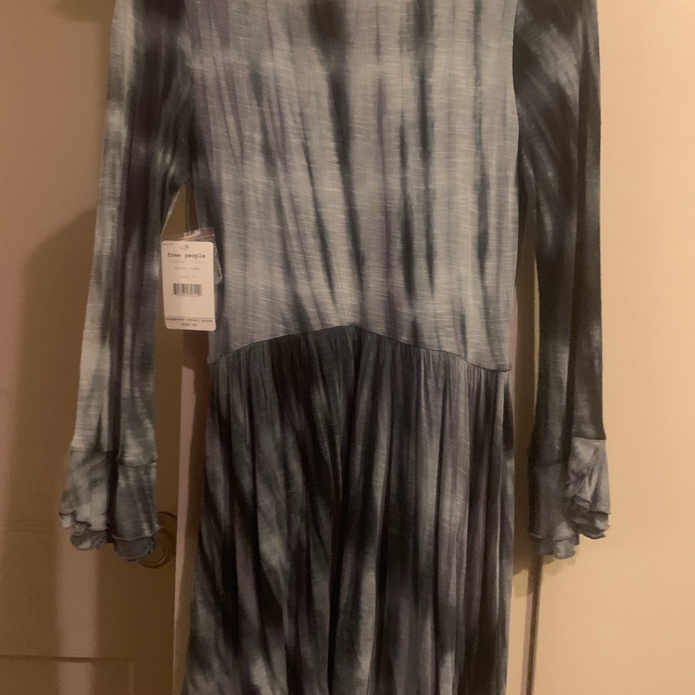 - FREE PEOPLE DRESS - Picture 4 of 5